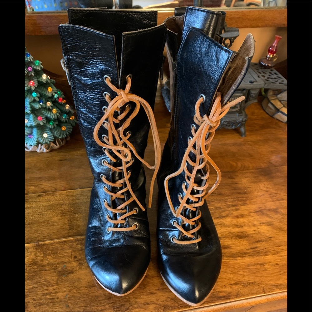 Donated GUC black leather boots